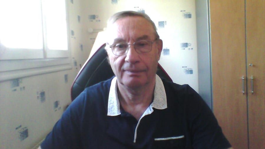 Profil von Adao